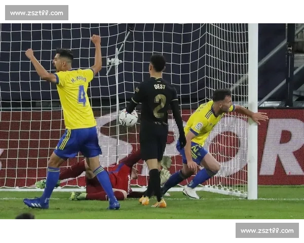 加的斯主场迎战巴萨西甲焦点之战悬念与看点全面解析赛前形势解读